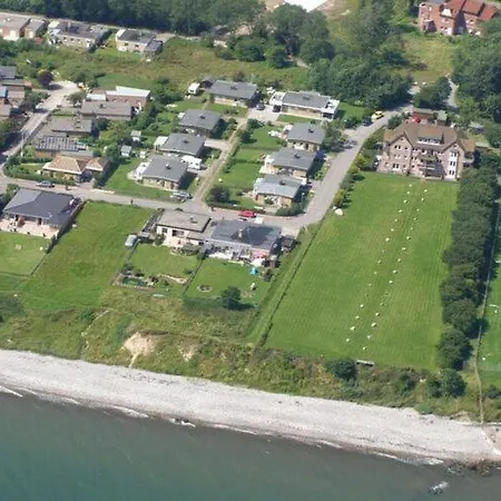 Bungalow 4 *